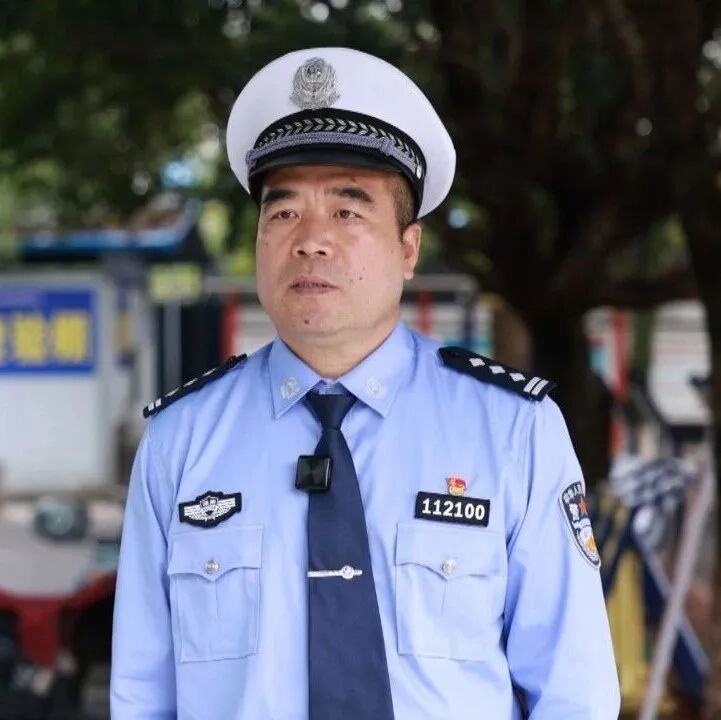 国庆我在岗｜祁阳交警坚守一线 以“荧光警色”守护万家平安路