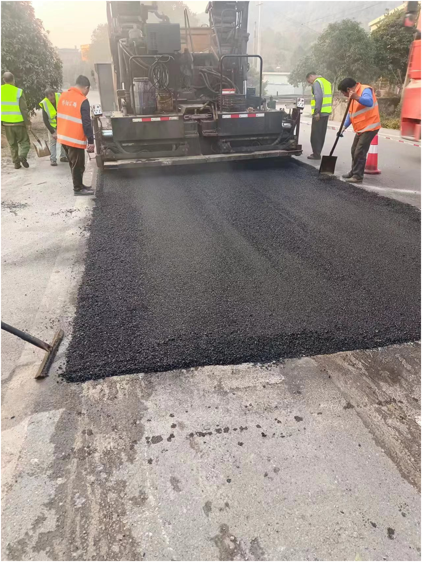 祁阳市公路建设养护中心 抓实冬季“备战” 打好降温“攻坚战”