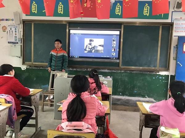 羊角塘镇福和完小：弘扬雷锋精神  争做新时代好少年