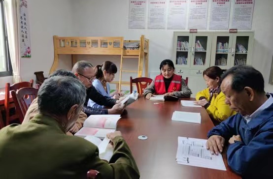 ​农家书屋惠民生，党建引领促振兴