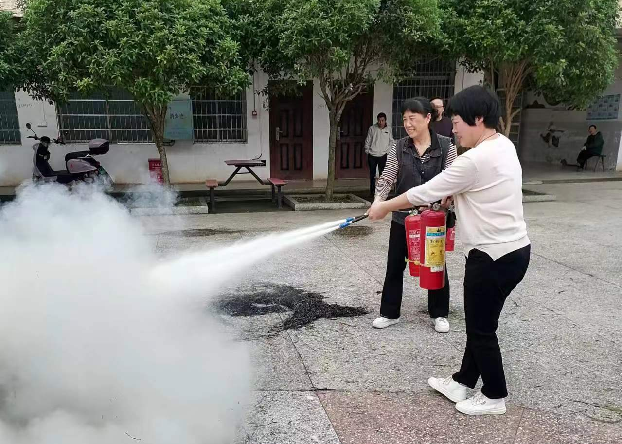 观音滩镇：消防“零”距离 防患于未“燃”
