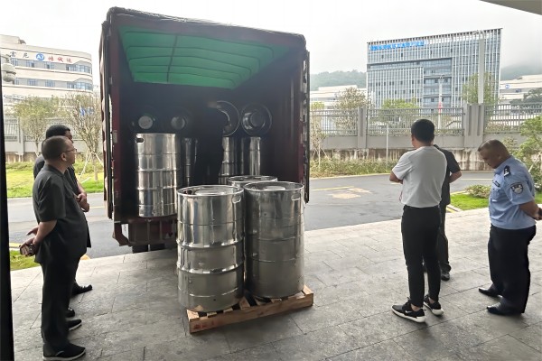 祁阳市法院：跨省扣押设备 护航企业发展