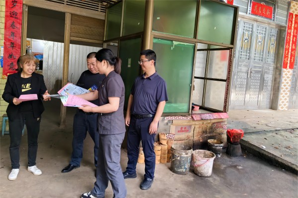 祁阳市法院深入街道社区开展系列普法宣传活动