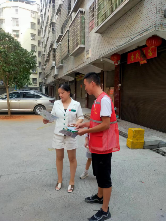 祁阳市林业局组织开展社区禁毒宣传活动