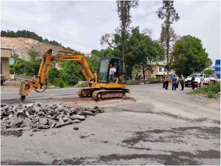 祁阳市公路建设养护中心：“内外”兼修 “换容增颜”