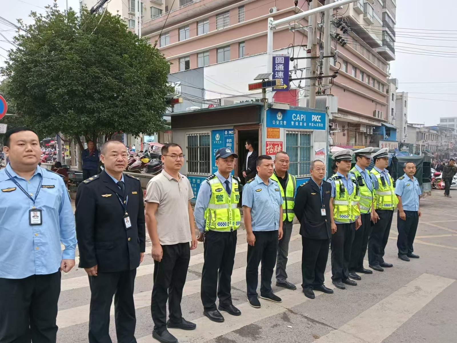 白水镇：交通整治行动，打造有序商圈