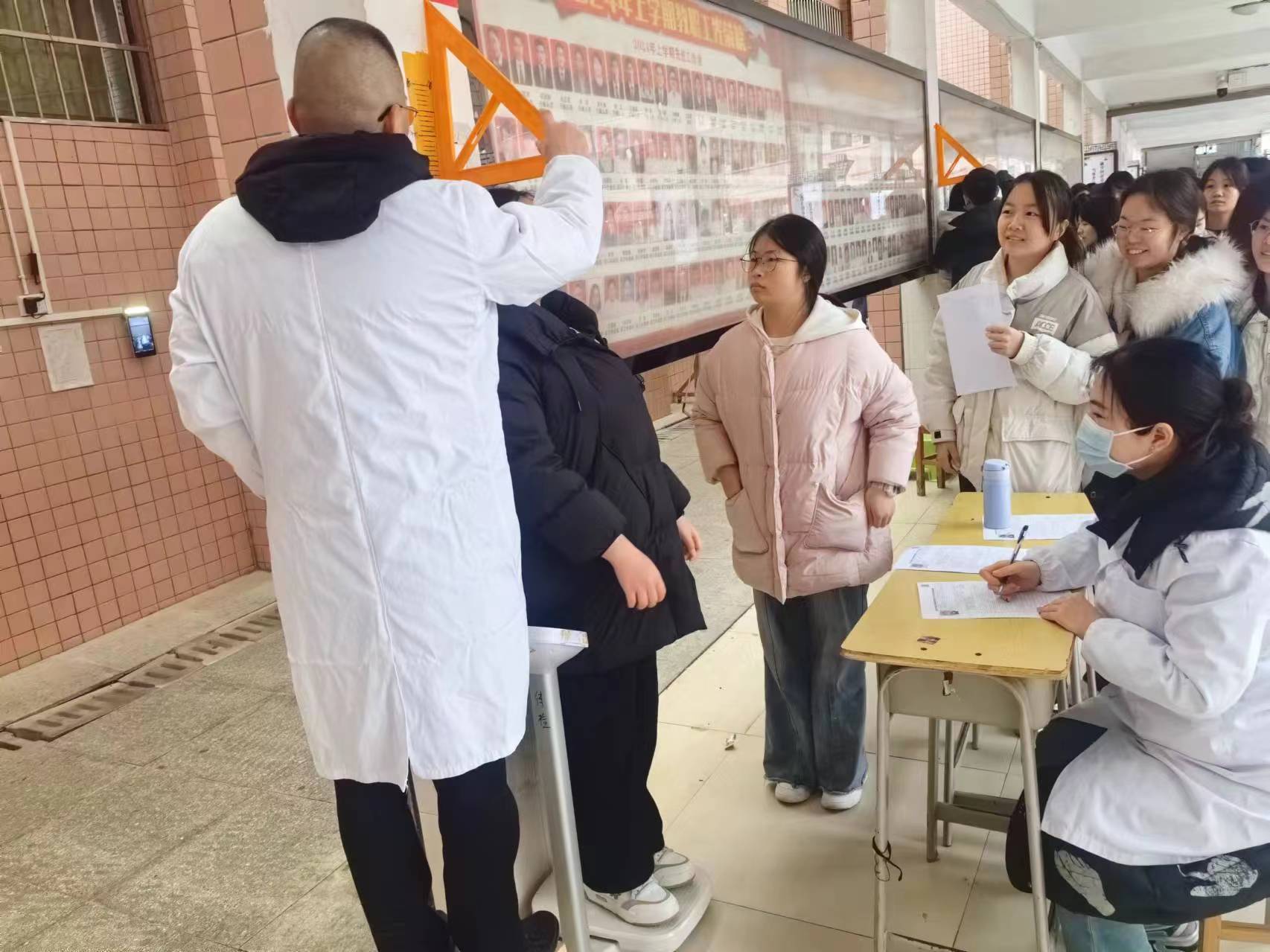 祁阳市人民医院“送检入校”  为高考学子健康护航