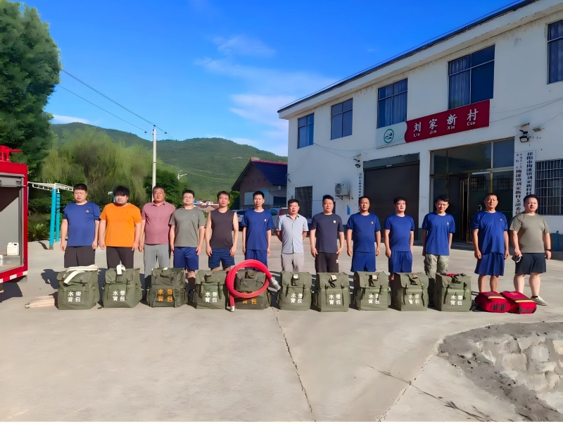 梅溪镇开展以水灭火比武训练 筑牢森林防火屏障
