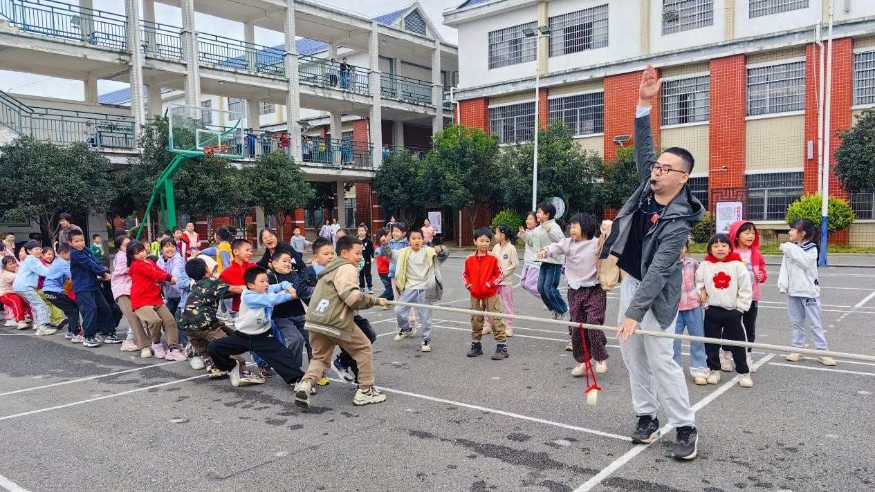 同心聚力 绳彩飞扬