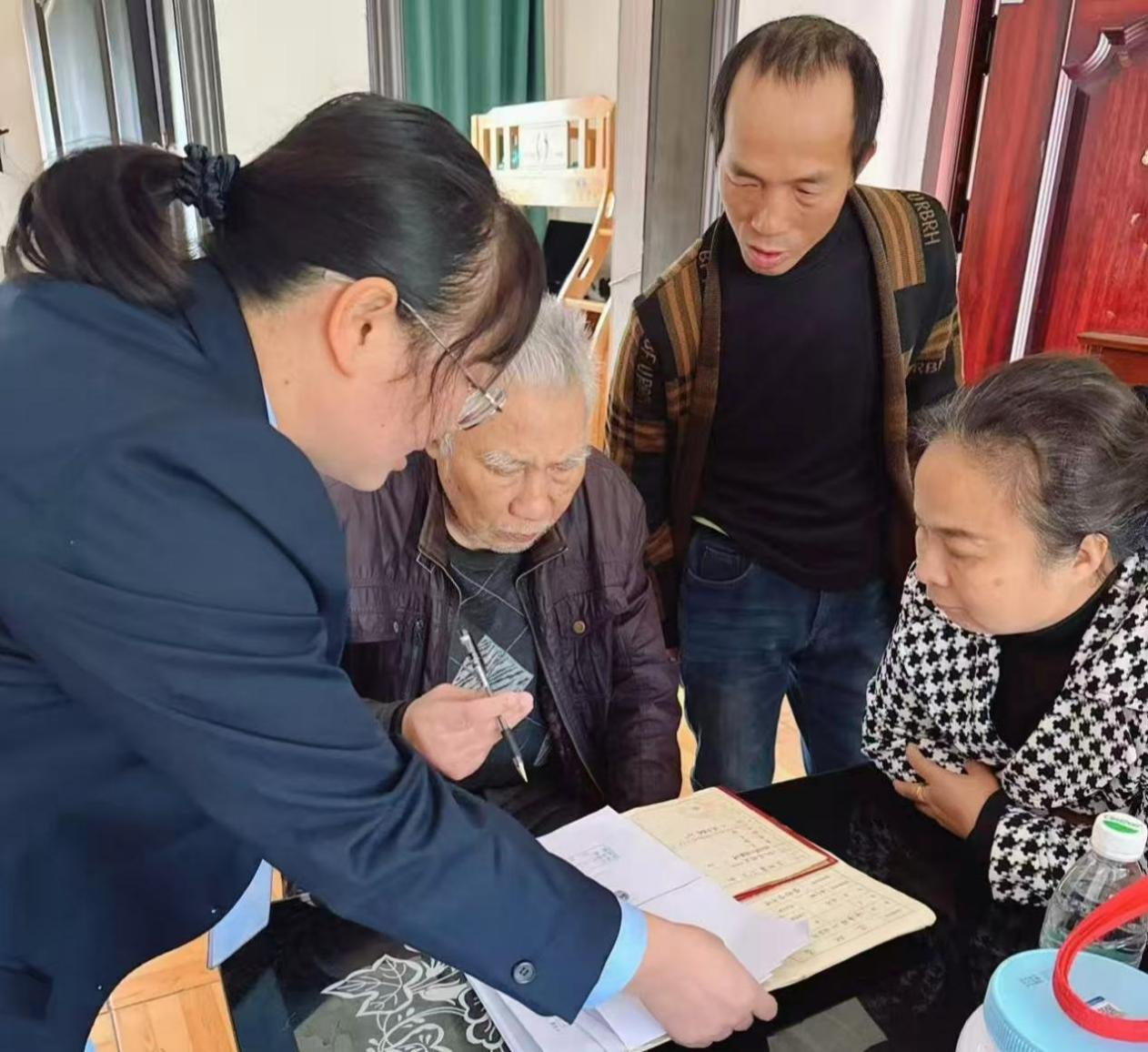 祁阳市不动产登记中心开展“上门帮办”便民服务活动