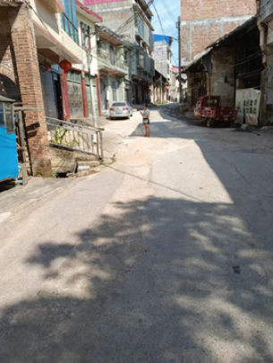 祁阳市观音滩镇：沥青铺就民生路 老街焕新助振兴