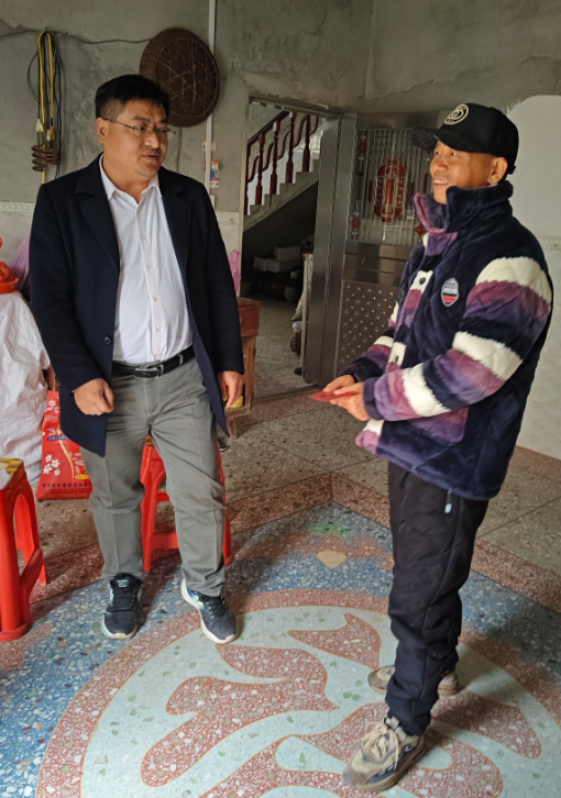 梅溪镇：疾病无情人有情 寒冬送暖慰人心