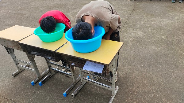 祁阳市羊角塘镇福和完小：开展防溺水演练  筑牢生命安全线