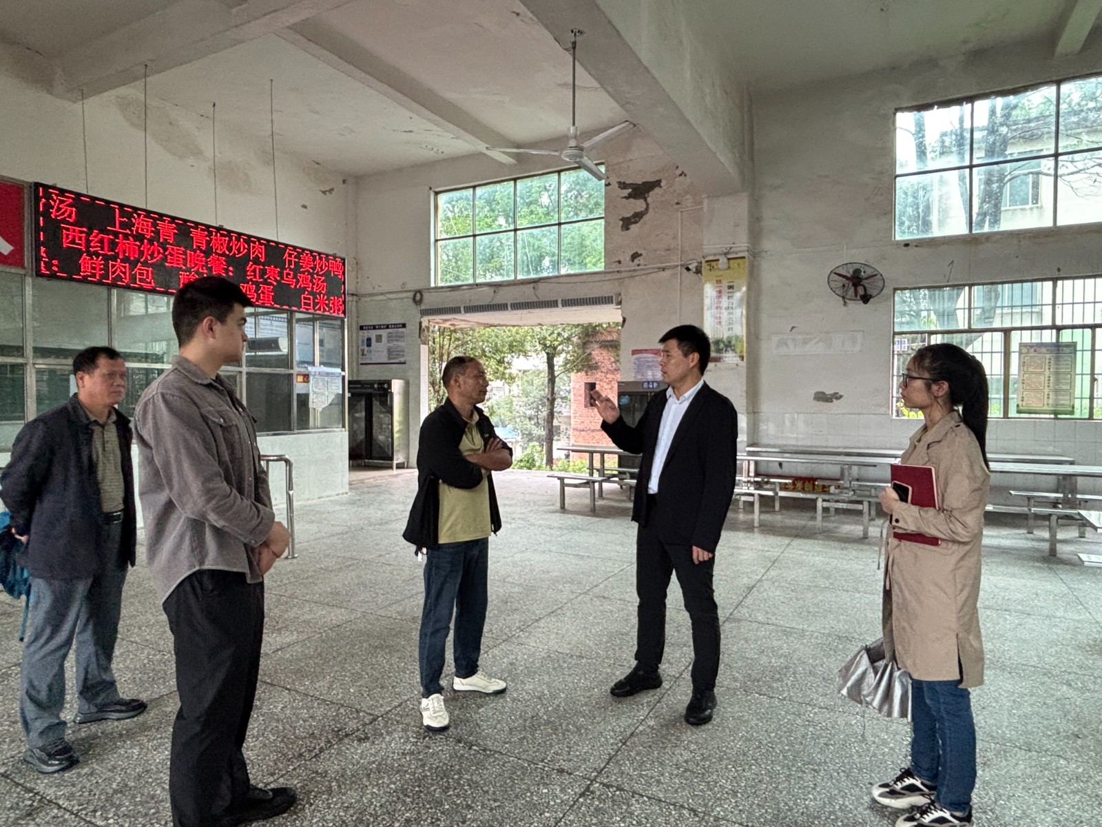 筑牢校园安全防线 护航平安开学季 ——八宝镇开展开学安全专项督查