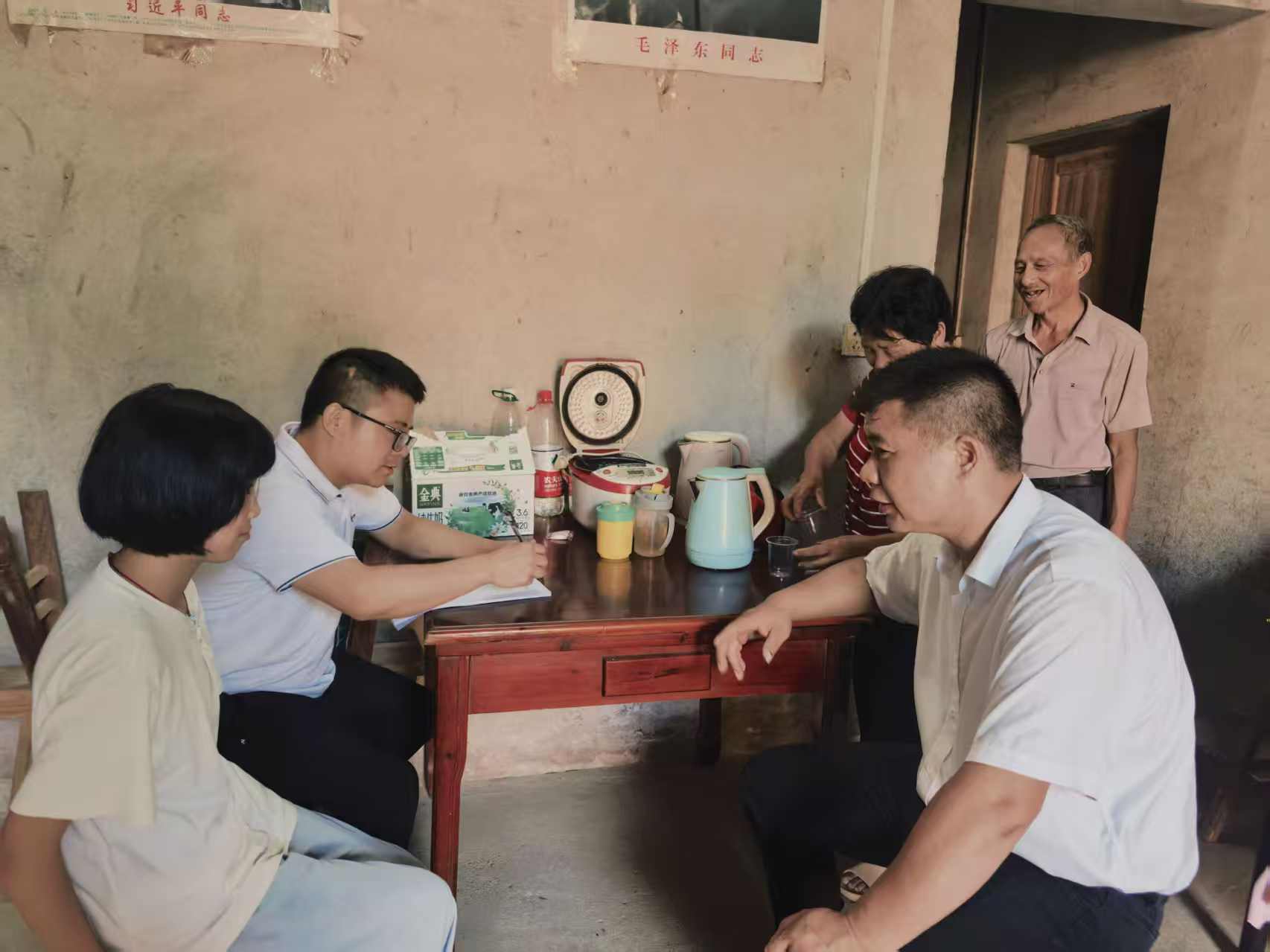 千师访万户 家校同心护成长——宝塔小学开展家访活动